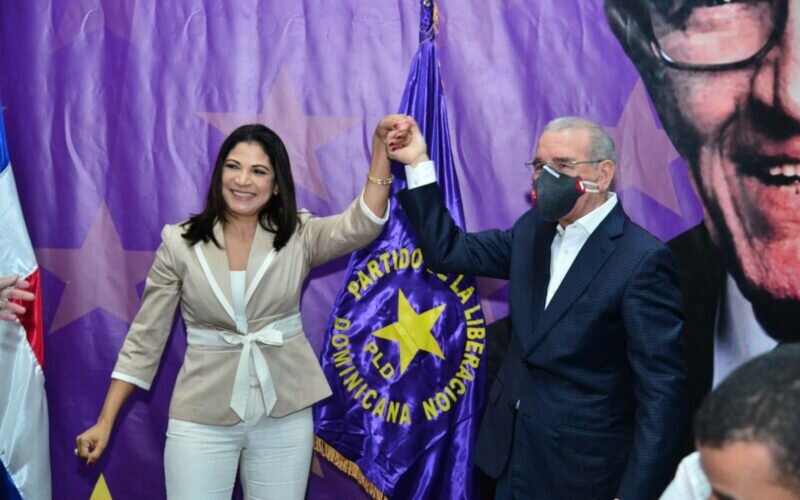 Maribel Acosta, juramentada por Danilo Medina como miembro del Comité Político del PLD